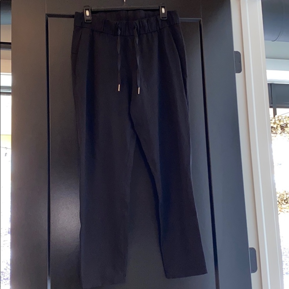 Lululemon On The Fly Jogger